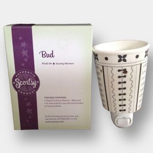 NIB Scentsy Plug In Wax Warmer Bud Design Black White